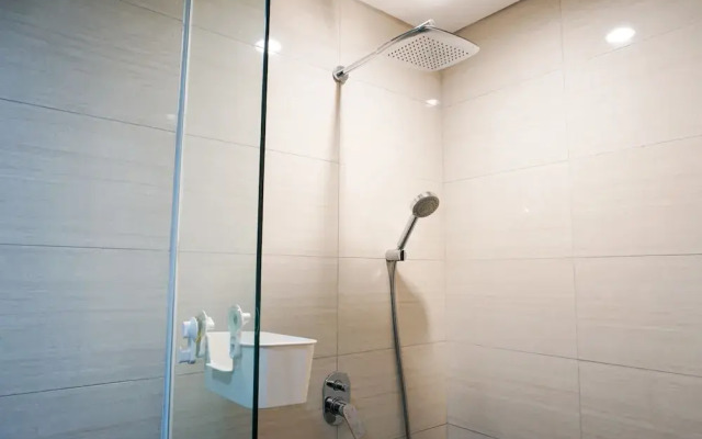 Comfy Studio Ciputra International Apartment
