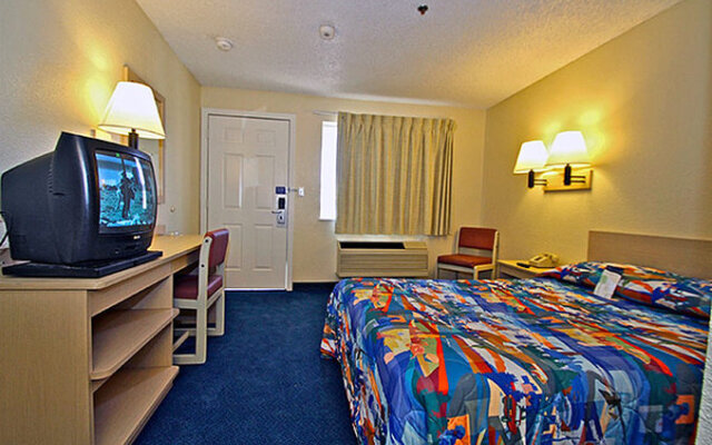 Motel 6 Fresno - SR 99