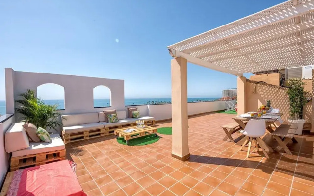 Well-located & Nice Views 2BDR Apt in Los Álamos