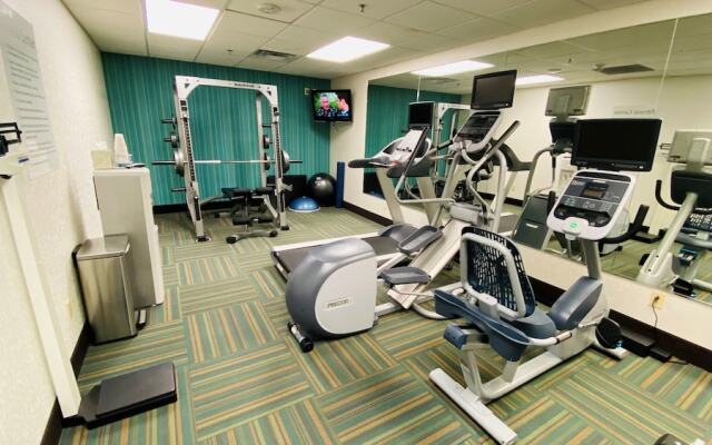 Holiday Inn Express Hotel & Suites Louisville South - Hillview