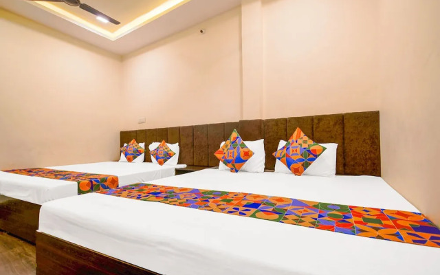 Fabexpress Neelam Palace