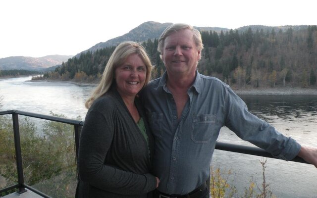 The River Haus Bed and Breakfast