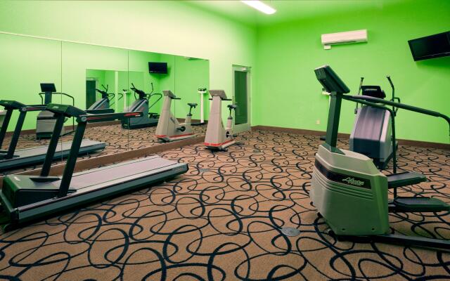 Holiday Inn Detroit Lakes by IHG