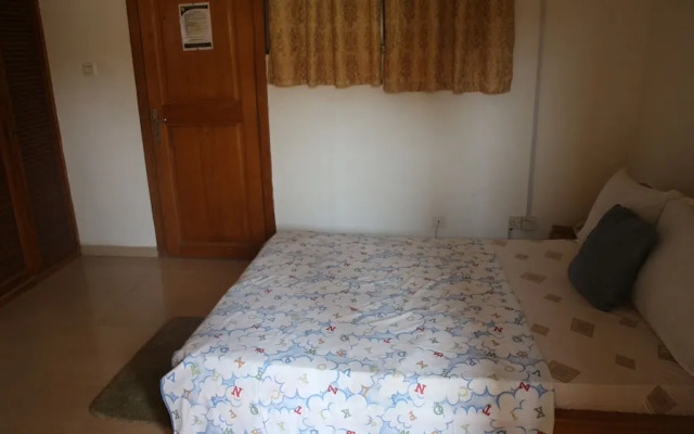 DeeGold Guest Home