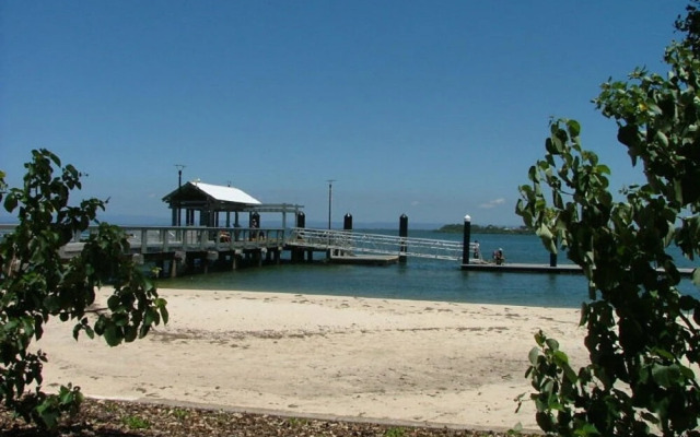 Ground floor, air condtioned apartment!