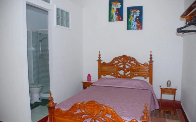 Kenia Colonial House