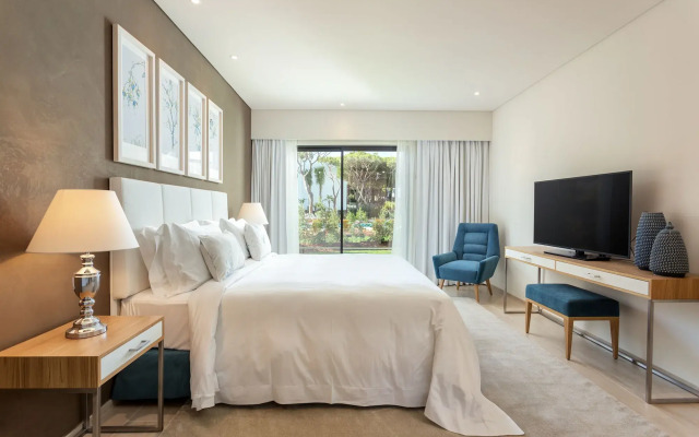 Pine Cliffs Gardens Hotel