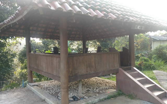 Villa Batu Tua Puncak