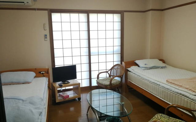 海のお宿 – Guest Rooms – Susami