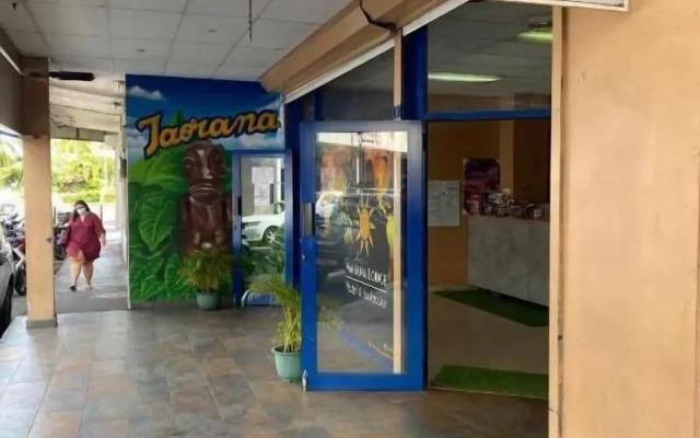 Mahana Lodge Hostel & Backpacker