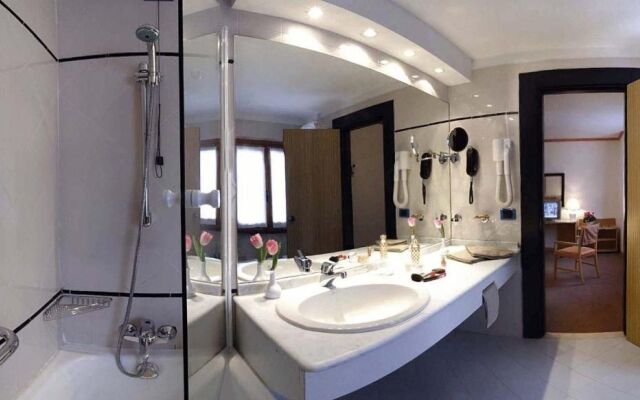 Hotel des Geneys Splendid