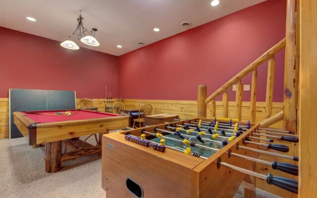 Arrowhead Lodge by Vtrips