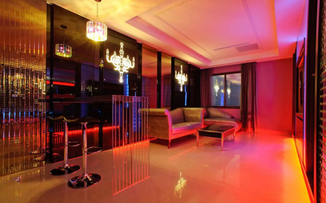 Zhen 13 Villa Motel