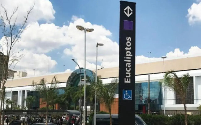 Moema 1 dormitório 1vaga c/serviços