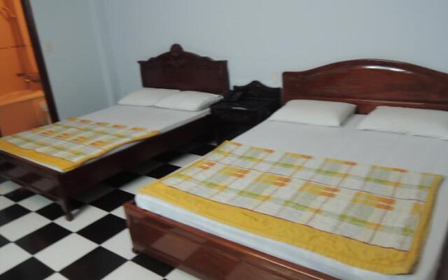 Phi Long Hotel