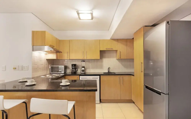 Fountain Suite 906