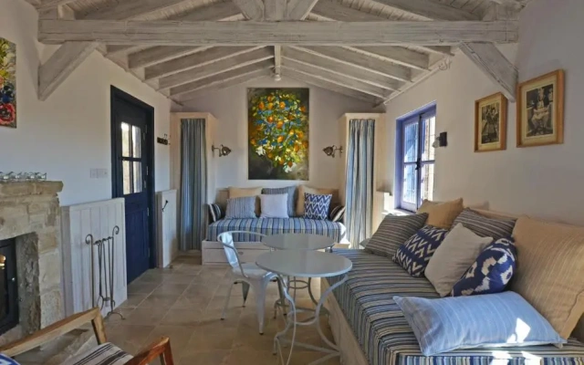 Apokryfo Traditional Guesthouse