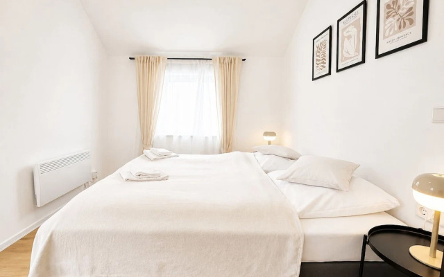 Airport Messe Apartments