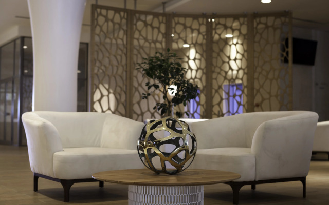 MARITIM Paradise Blue Hotel & Spa