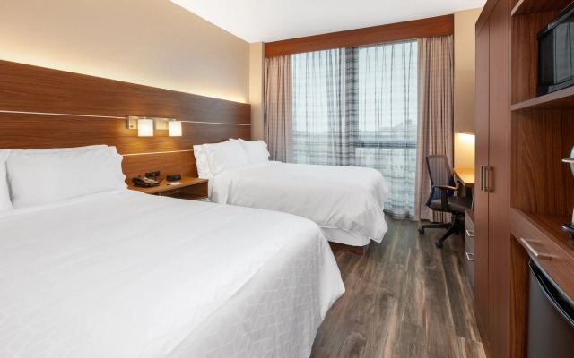 Holiday Inn Express NYC Brooklyn - Sunset Park by IHG