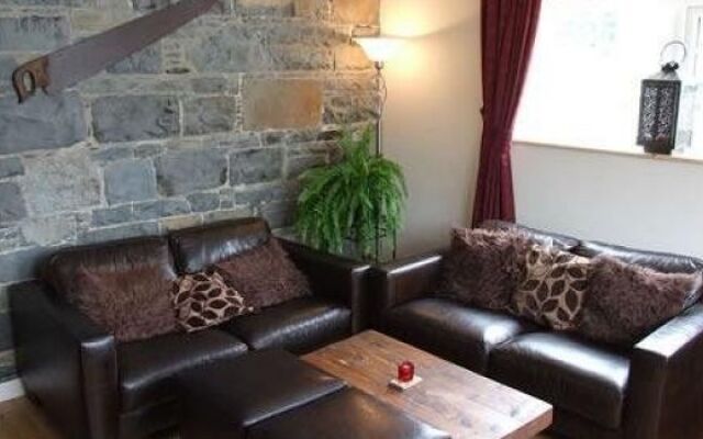 House o' Hill Hotel