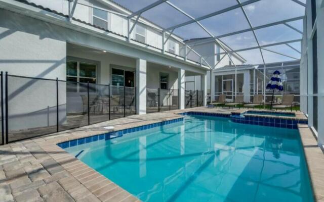 Amazing Champions Gate 7 bedrooms/6 bathrooms!