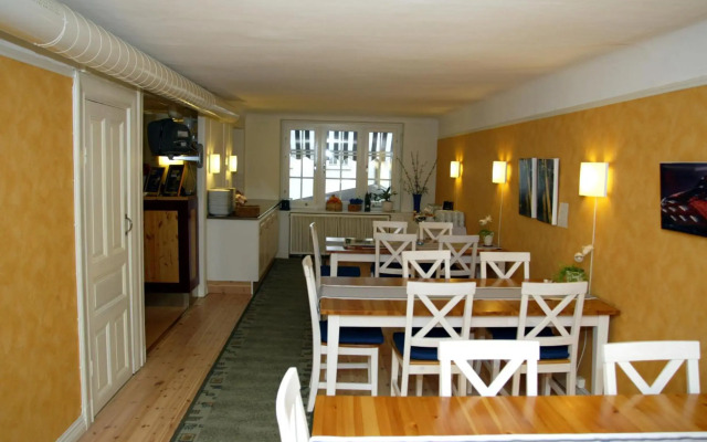 Hotel Emma