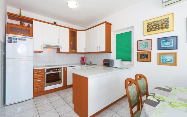 Beautiful Home in Razanj With Jacuzzi, Wifi and 4 Bedrooms