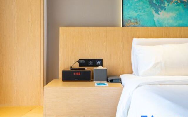 Tuke Hotel (Shanghai Hongqiao Hub Yan'an West Road)