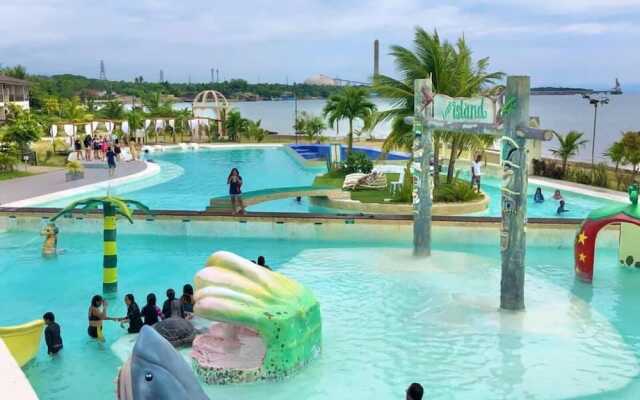 Acapulco Resort & Suites