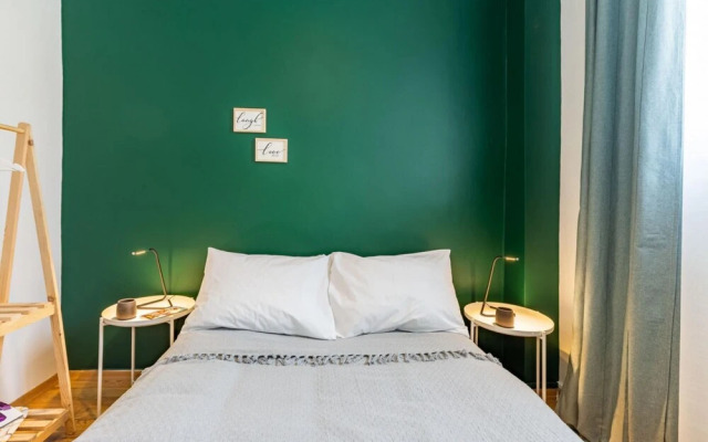 Stylish Flat 5 Min to Taksim Square in Beyoglu