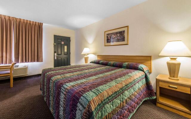 Rodeway Inn & Suites