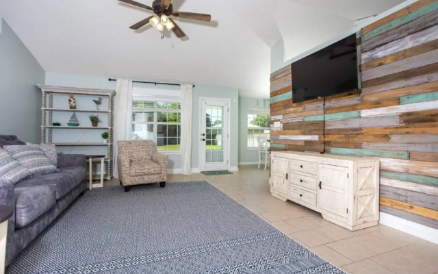Navarre-Branston Drive - Single-Family House