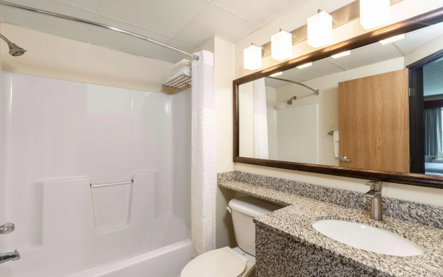 SureStay Plus Hotel by Best Western Litchfield