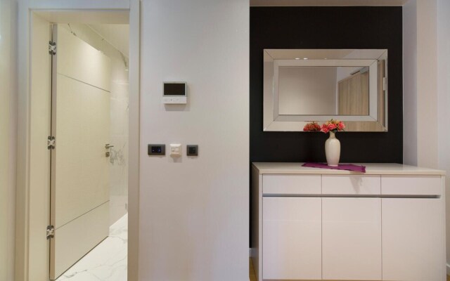 Amazing Apartment in Promajna With Wifi and 2 Bedrooms