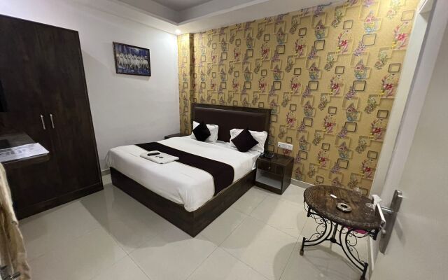 Ssd Plaza Hotel