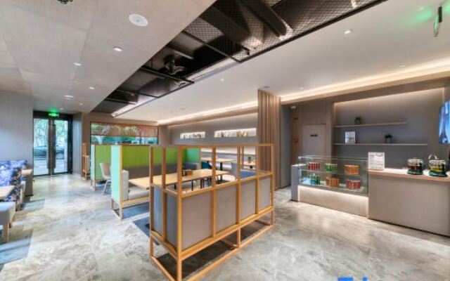 TRUE GO Hotel (Shanghai Xujiahui Jiaotong University Subway Station)