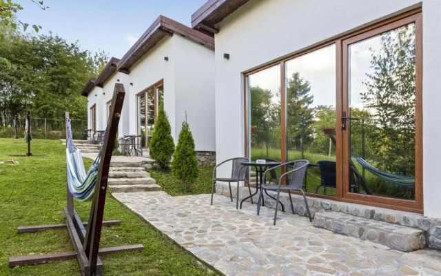 Silver Bungalow