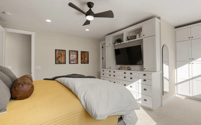 Southwest Getaway 6 Bedroom Home