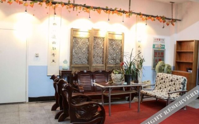 Yibai Business Hotel
