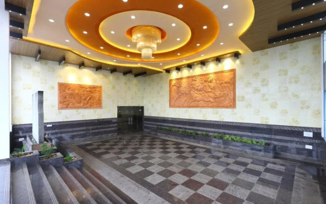 RB Grand Residency by OYO Rooms