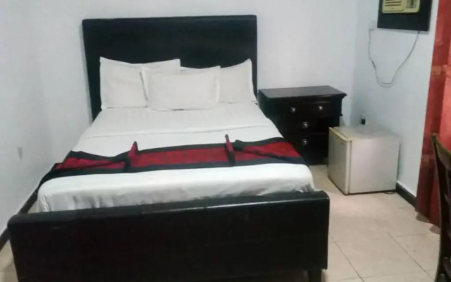 Christine Apartment Hotel Ltd