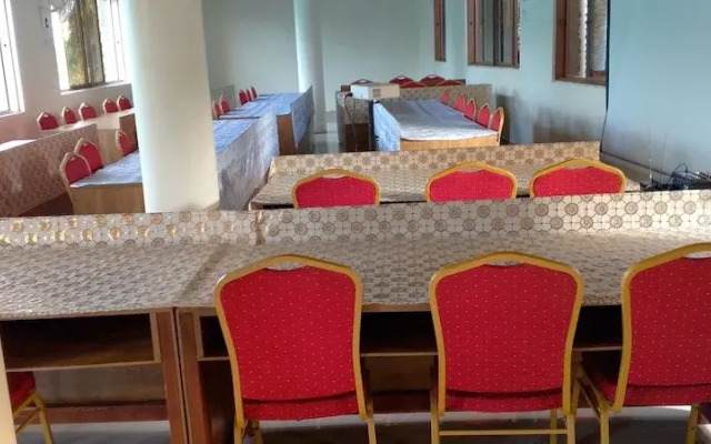 Discovery Courts Hotel