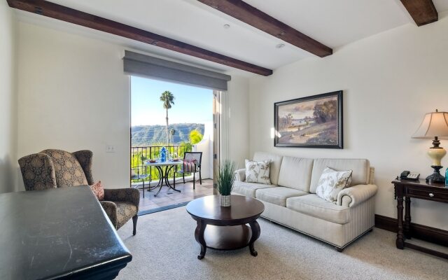 Serenity in La Costa Paradise