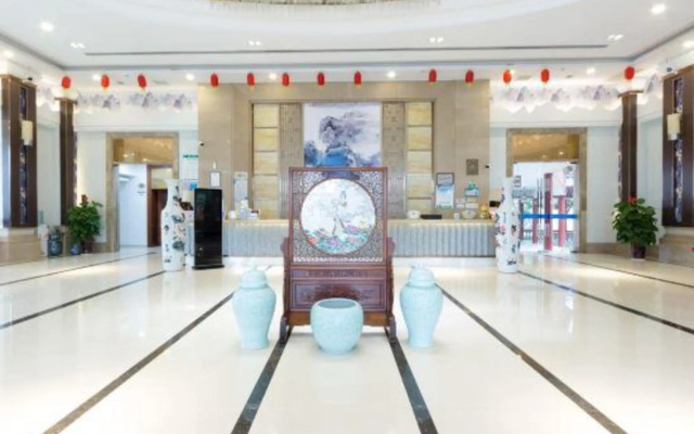 Number One Metropolitan Garden Hotel(萍乡蓝波湾花园酒店（萍乡市人民医院店）)