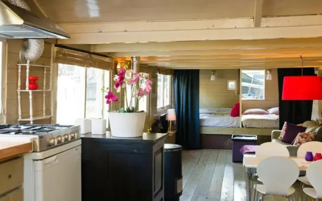 Houseboat Prince-Avalon