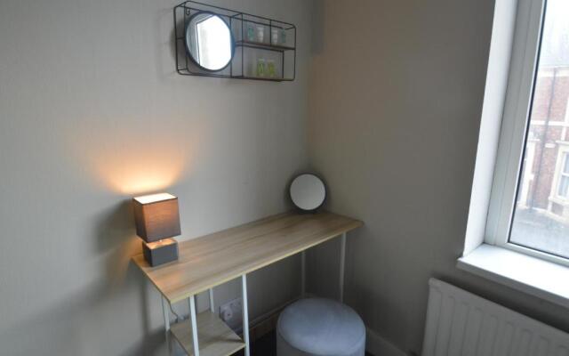 Spacious and Homely 3 Bedroom Flat - SuiteLivin