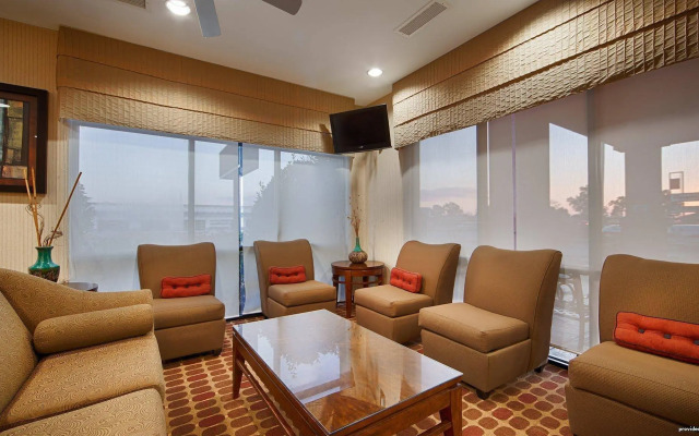 Best Western Plus Castlerock Inn & Suites