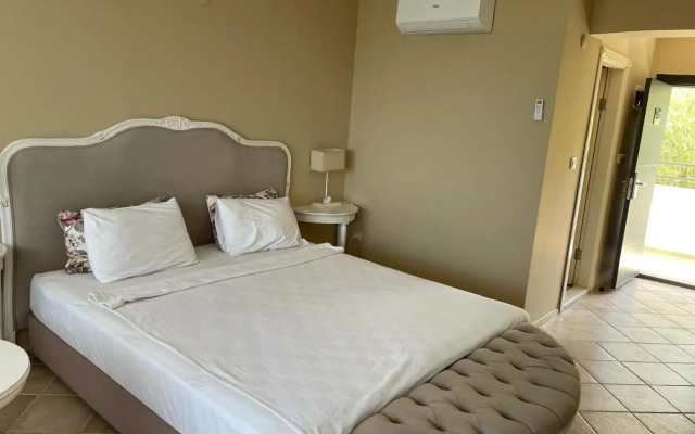 Hotel Carina