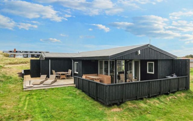 6 Person Holiday Home in Lokken-by Traum